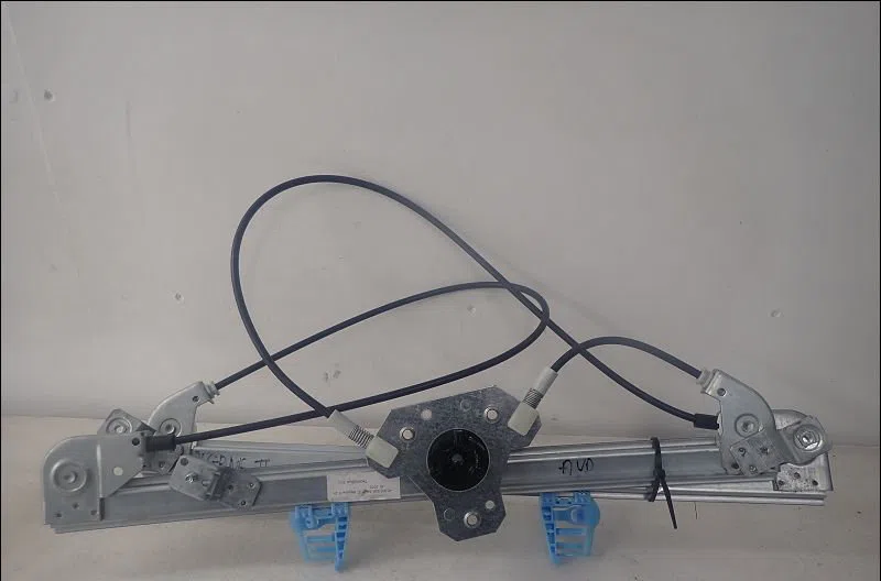 Mecanisme  moteur lève-glace avant droit RENAULT MEGANE II  1.5 DCI 100ch occasion