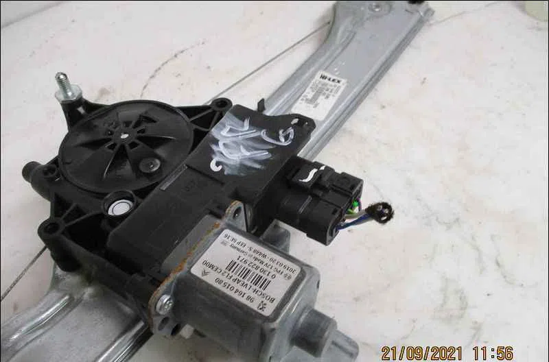Mecanismemoteur leve-glace arg PEUGEOT 208 I occasion