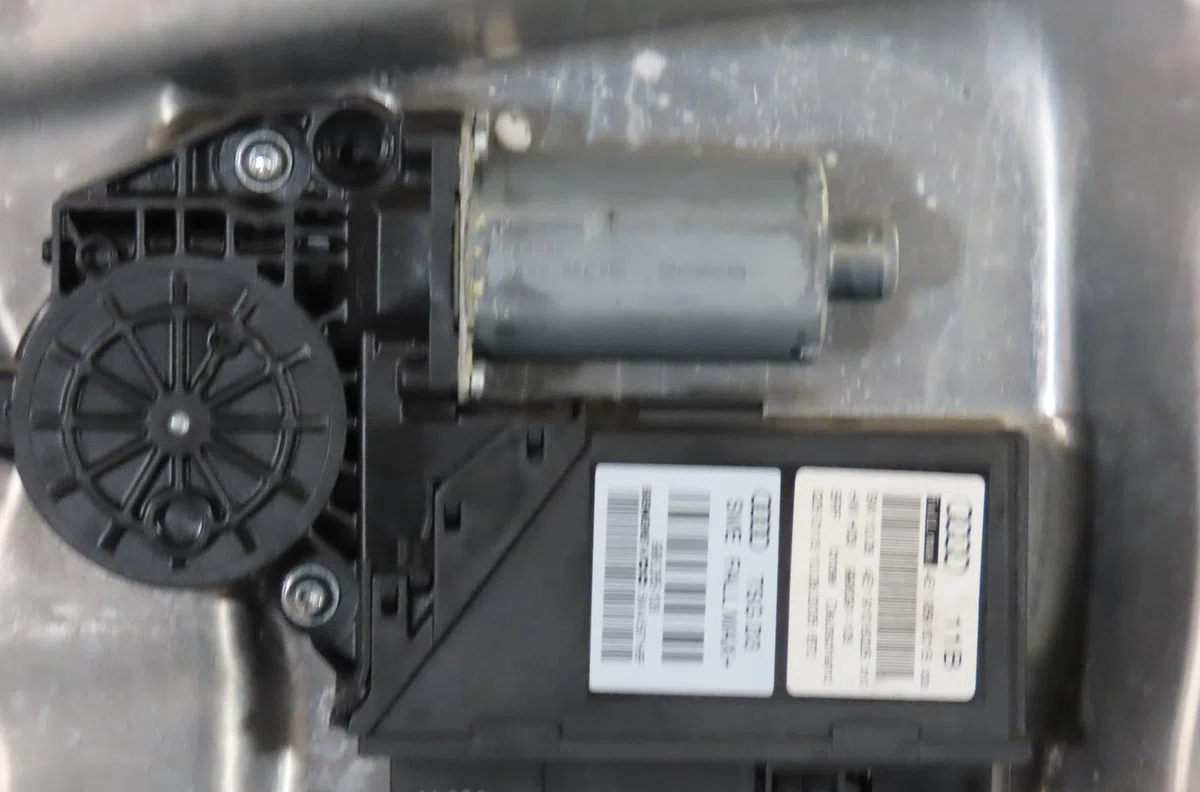 Mecanismemoteur leve-glace avg Audi A8 D3 (4E2, 4E8) 3.0 tdi quattro (2003-2010) occasion