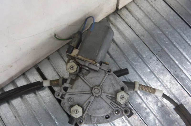 Mecanismemoteur leve-glace avg FORD ESCORT 5 PHASE 2 occasion