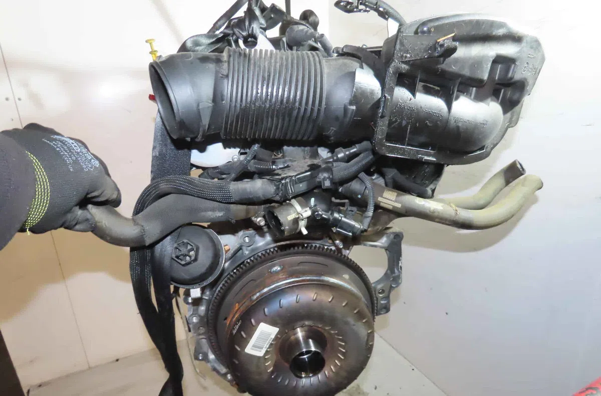 Moteur complet PEUGEOT 208 I occasion