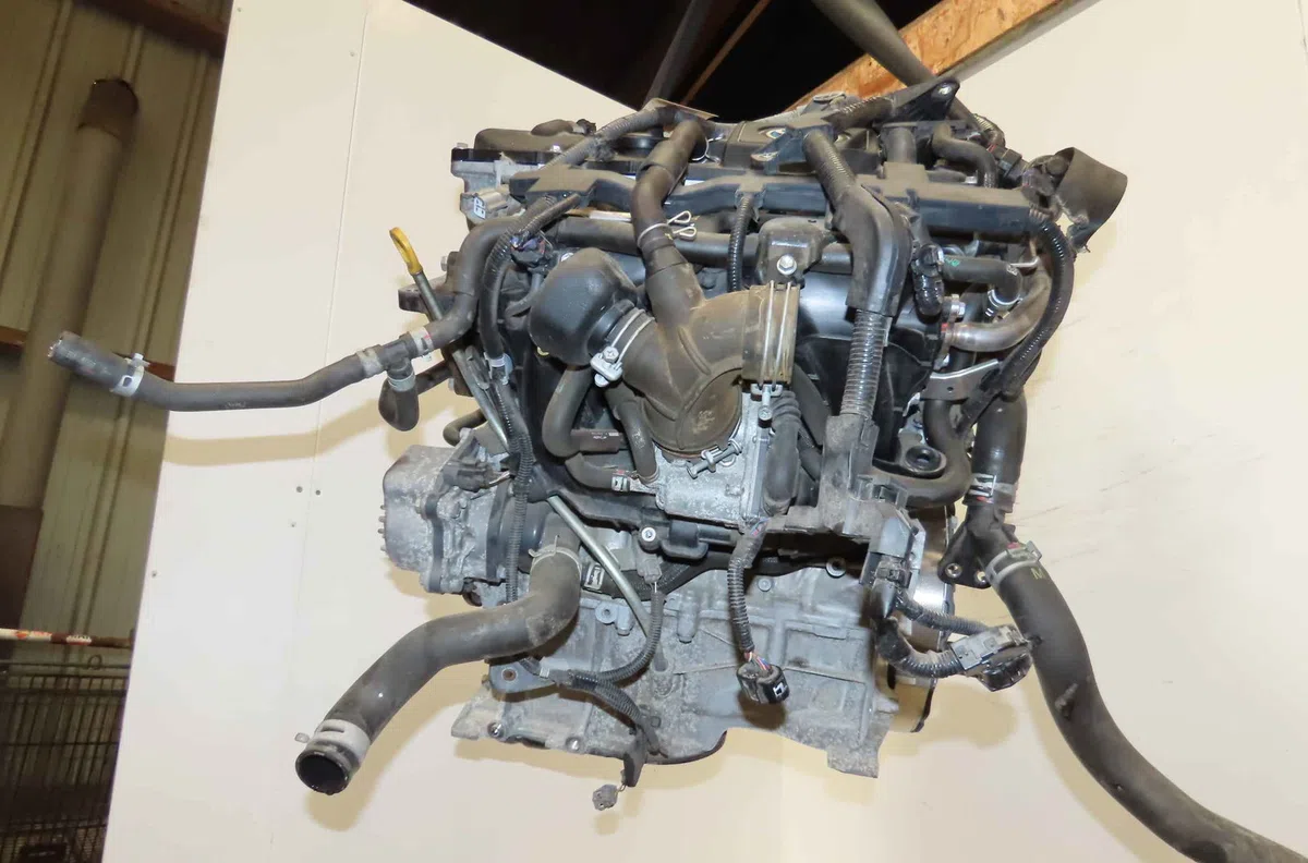 Moteur complet TOYOTA C-HR occasion
