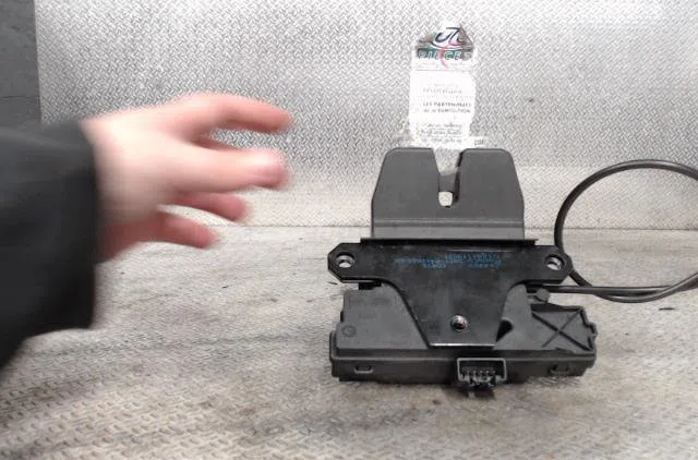 Moteur electrique de hayon-coffre FORD C-MAX 1  C-MAX 1 PHASE 1 occasion