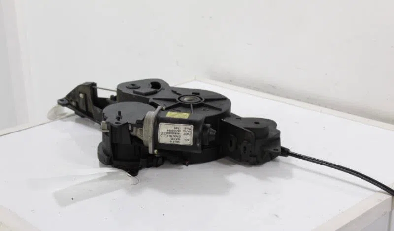 moteur électrique porte coulissante droit  PEUGEOT 807 occasion