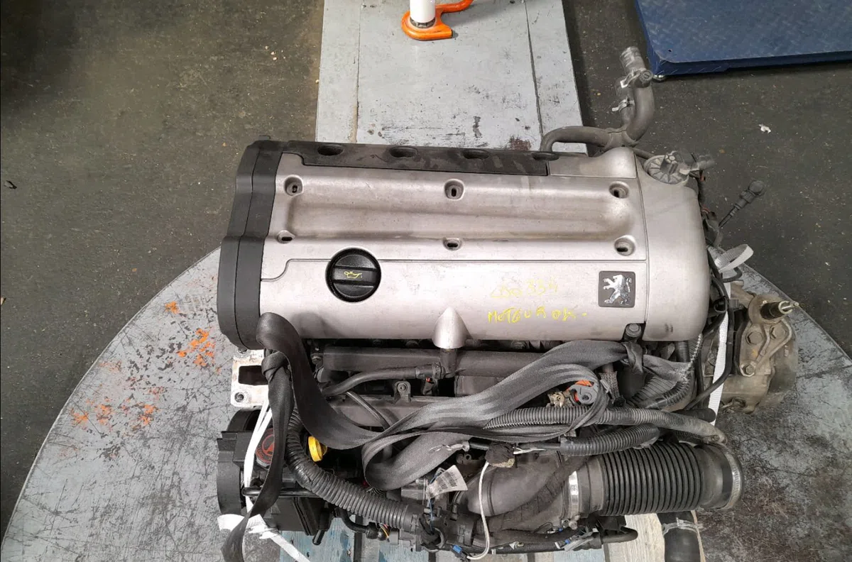Moteur essence Peugeot 206 CC (2D) 2.0 s16 (2000-2007) occasion