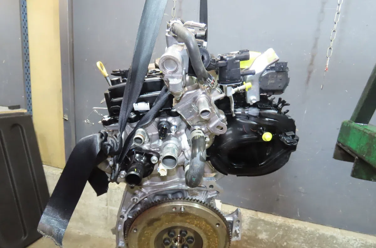 Moteur essence TOYOTA YARIS occasion