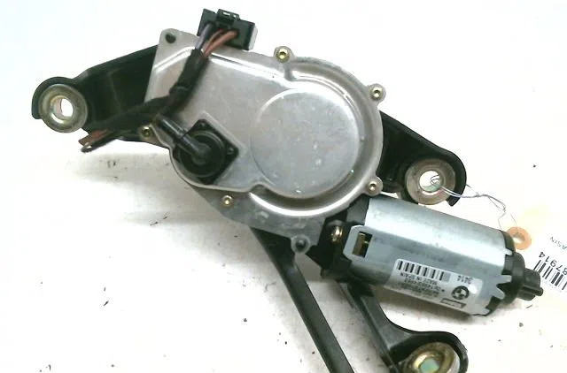 Moteur essuie-glace arrière BMW SERIE 1 occasion