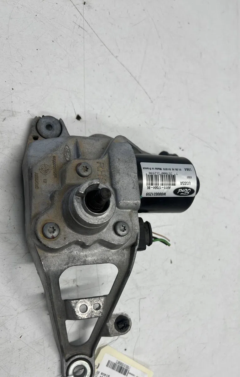Moteur essuie-glace av droit FORD B-MAX occasion