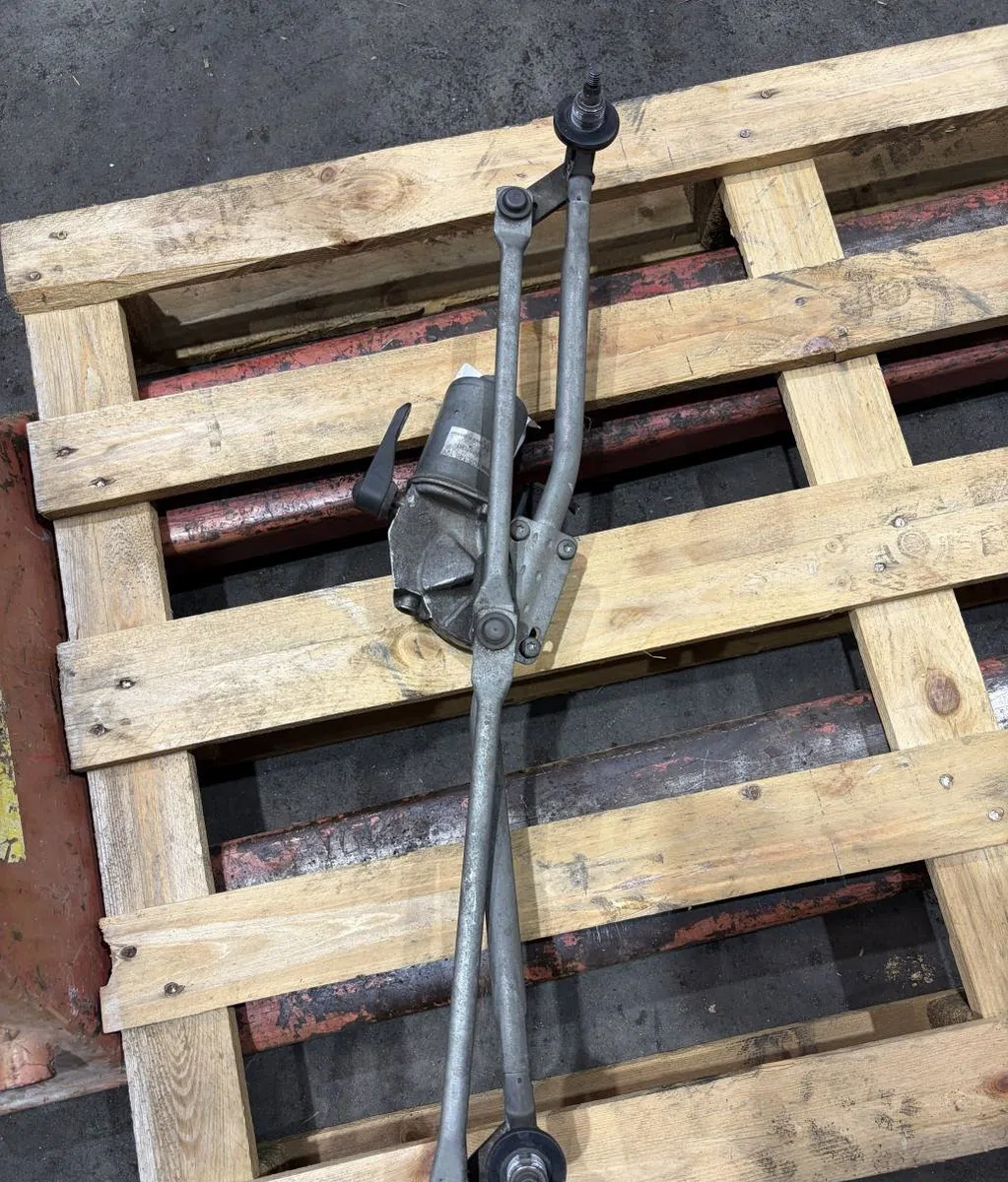Moteur essuie-glace avant MERCEDES SPRINTER 2 PHASE 2 occasion