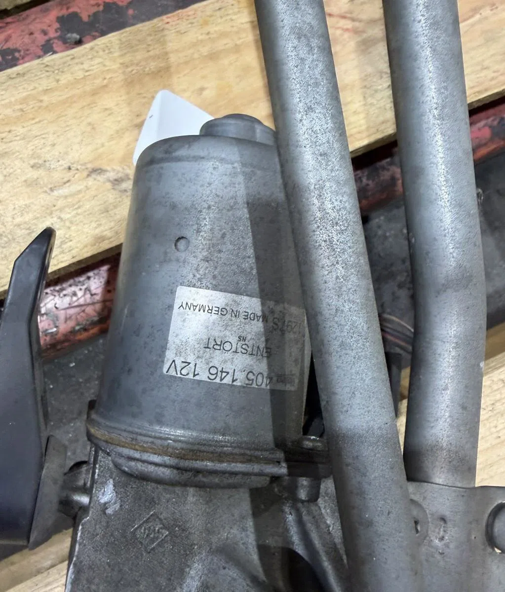 Moteur essuie-glace avant MERCEDES SPRINTER 2 PHASE 2 occasion