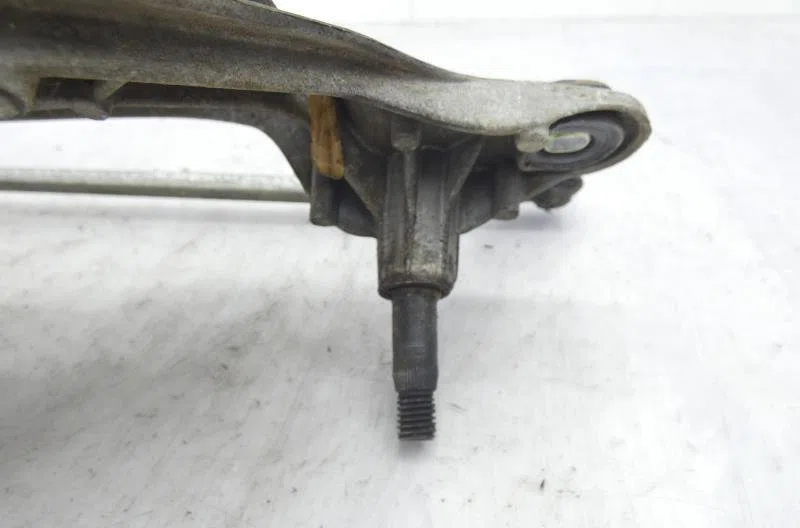 Moteur essuie-glace avant RENAULT LAGUNA 2 PHASE 1 BREAK occasion