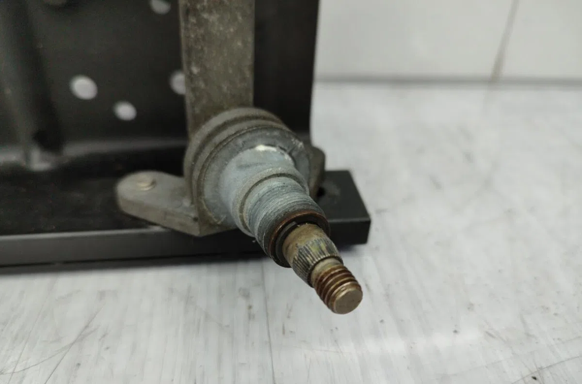 Moteur essuie-glace avant RENAULT TRAFIC 1 PHASE 2 occasion
