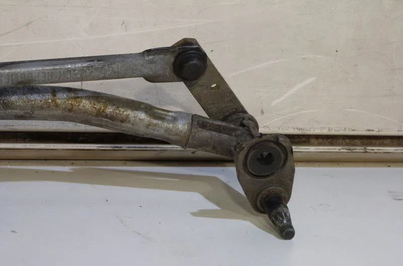Moteur essuie-glace avant VOLKSWAGEN BORA occasion