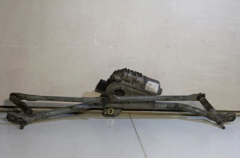 Moteur essuie-glace avant VOLKSWAGEN PASSAT 4 PHASE 2 occasion