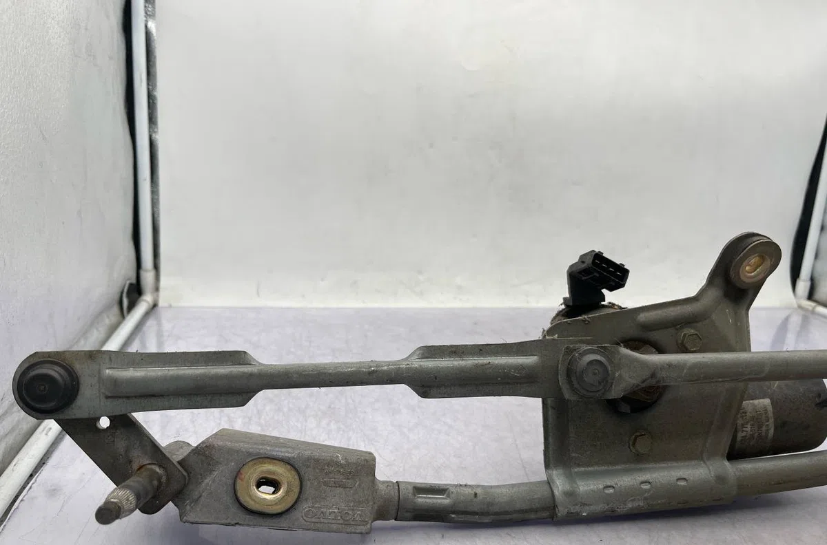 Moteur essuie-glace avant VOLVO V 70 1 PHASE 2 BREAK occasion