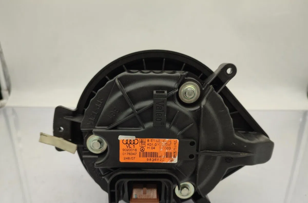 Moteur ventilateur chauffage AUDI A4 2 AVANT PHASE 2 BREAK occasion