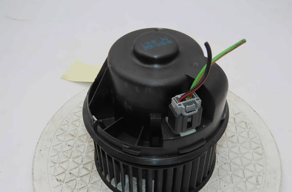 Moteur ventilateur chauffage FORD CMAX I occasion