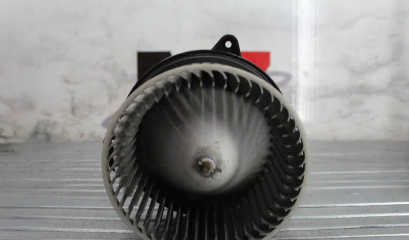 Moteur ventilateur chauffage MAZDA PREMACY occasion