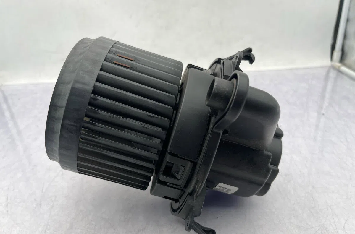Moteur ventilateur chauffage RENAULT CAPTUR 1 PHASE 2 occasion
