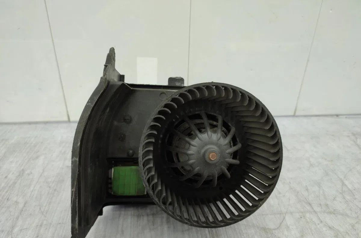 Moteur ventilateur chauffage RENAULT CLIO 2 PHASE 2 occasion