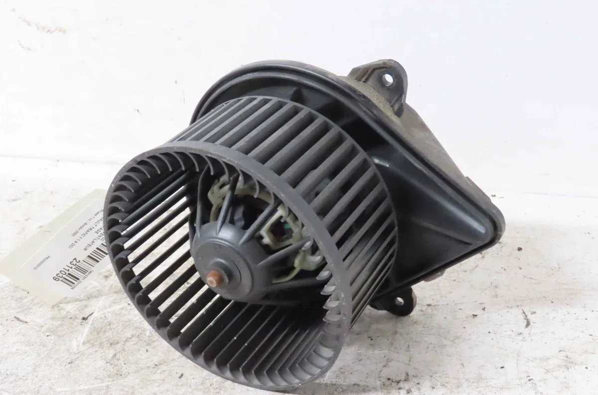 Moteur ventilateur chauffage RENAULT TRAFIC II occasion