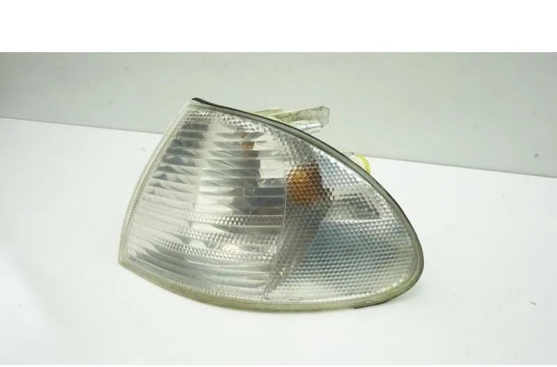 Optique avant secondaire gauche (feux)(clignotant) pour BMW SERIE 3 (E46)