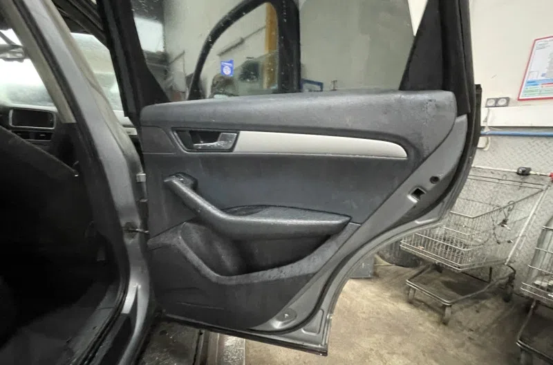 Panneau de porte arriere droit pour AUDI Q5 1 PHASE 1