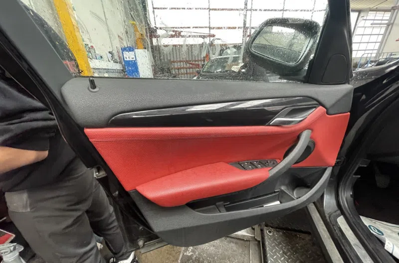 Panneau de porte avant gauche pour BMW X1 E84 PHASE 2