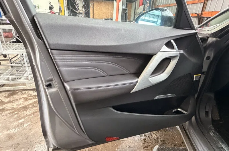 Panneau de porte avant gauche pour DS DS5 PHASE 2