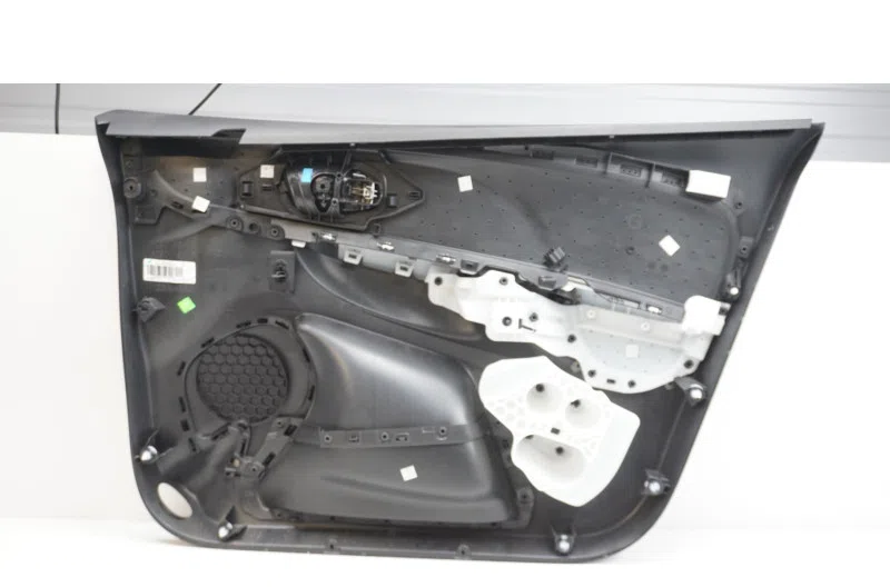 Panneau de porte avant gauche pour RENAULT CLIO 4 PHASE 2
