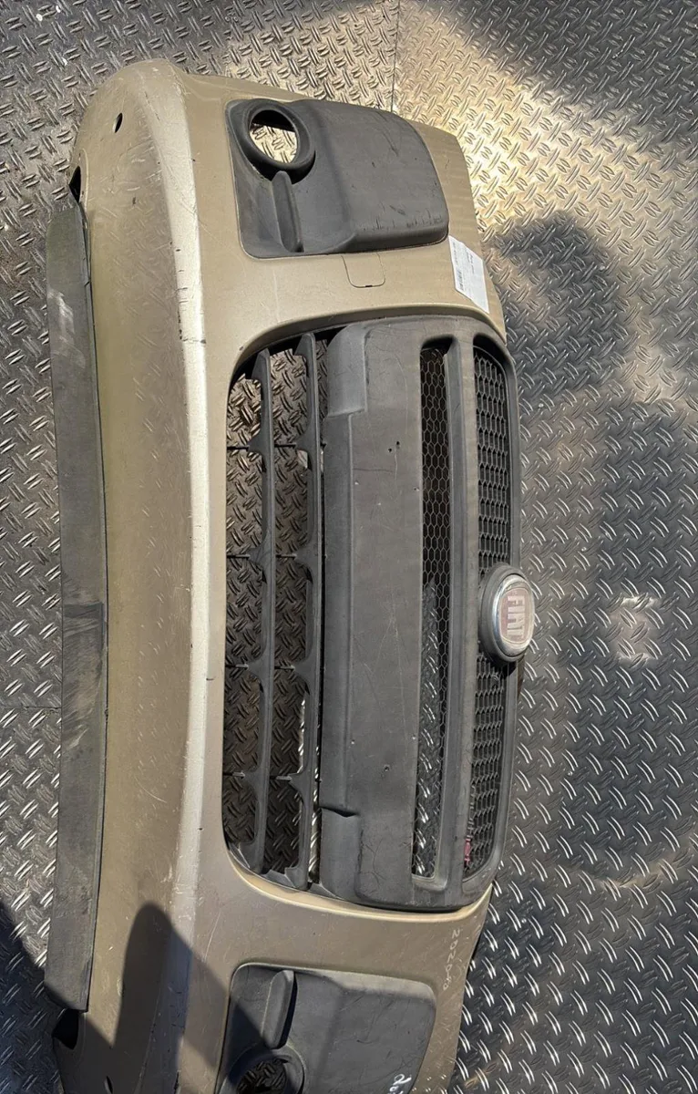 Pare-choc avant Fiat DOBLO Autobus-Autocar (263_) 1.3 d multijet (263axc1a) (2010) occasion