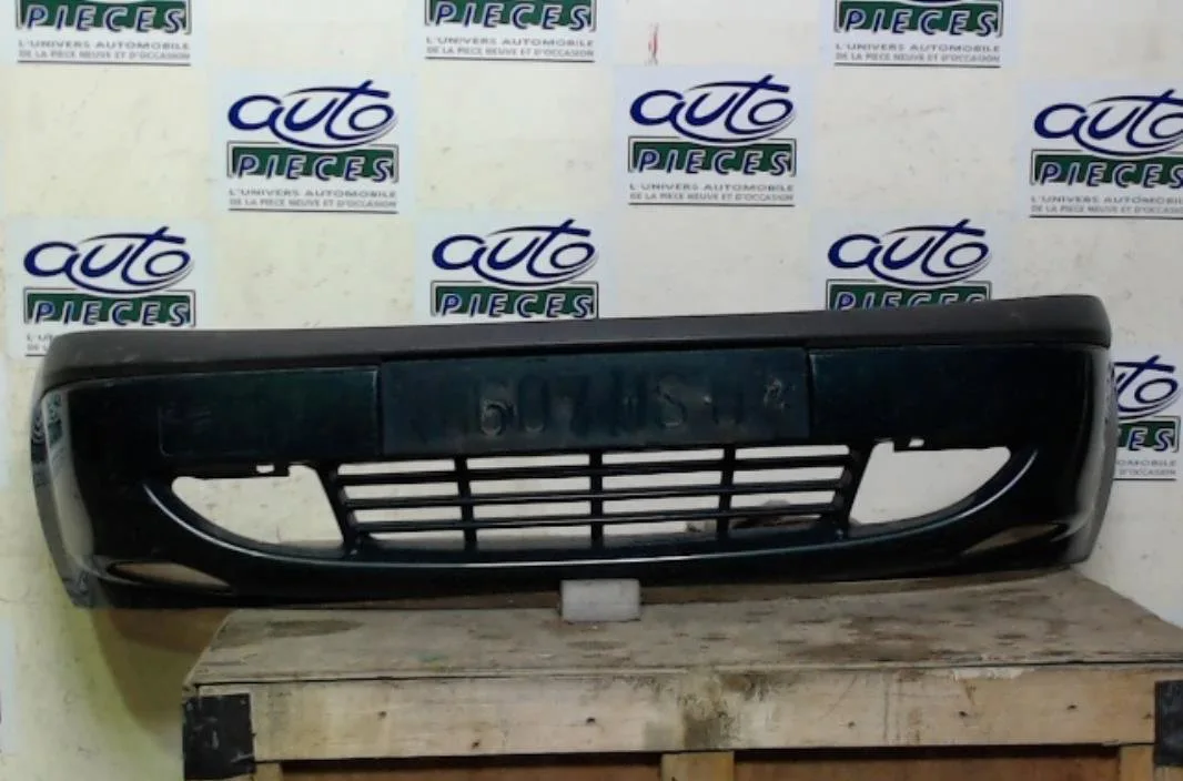 Pare-choc avant Ford FIESTA IV (JA_, JB_) 1.8 di (2000-2002) occasion