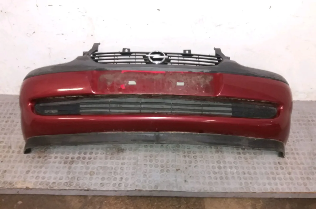 Pare-choc avant Opel CORSA B (S93) 1.4 i (f08, f68, m68) (1993-2000) occasion