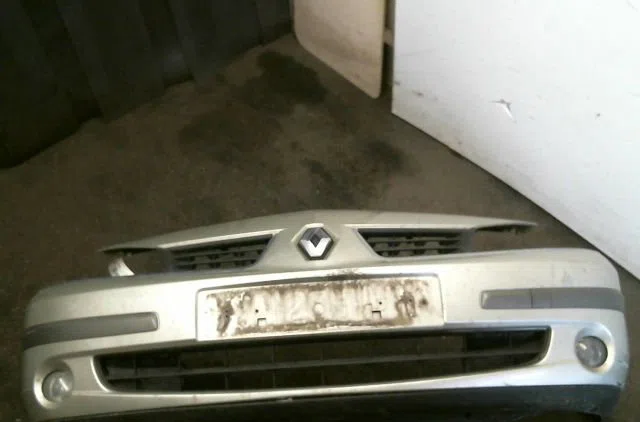 Pare-choc avant Renault LAGUNA II Grandtour (KG0-1_) 1.9 dci (kg0g) (2001-2007) occasion