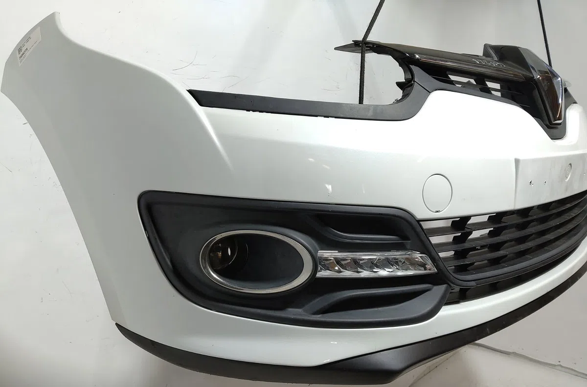 Pare-choc avant RENAULT MEGANE III occasion