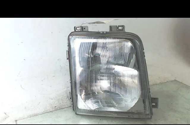 Pare-choc avant Renault SUPER 5 (B-C40_) 1.4 cat (b-c-407) (1985-1996) occasion