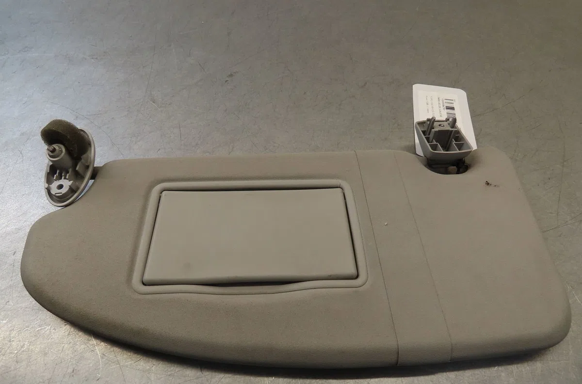 Pare-soleil gauche Ford FOCUS II Décapotable 2.0 tdci (2006-2010) occasion