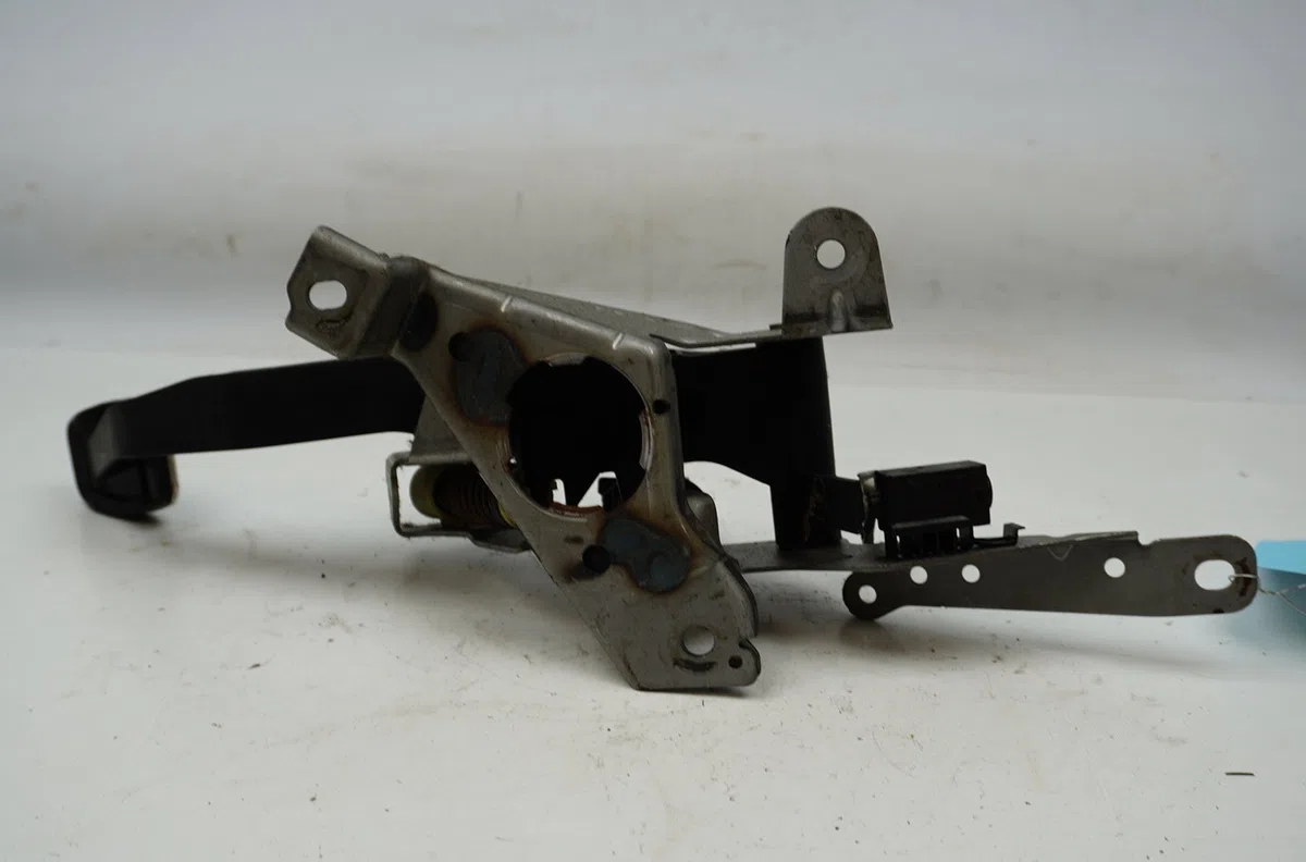 Pedale embrayage Volvo V50 (545) D2 (2010-2012) occasion