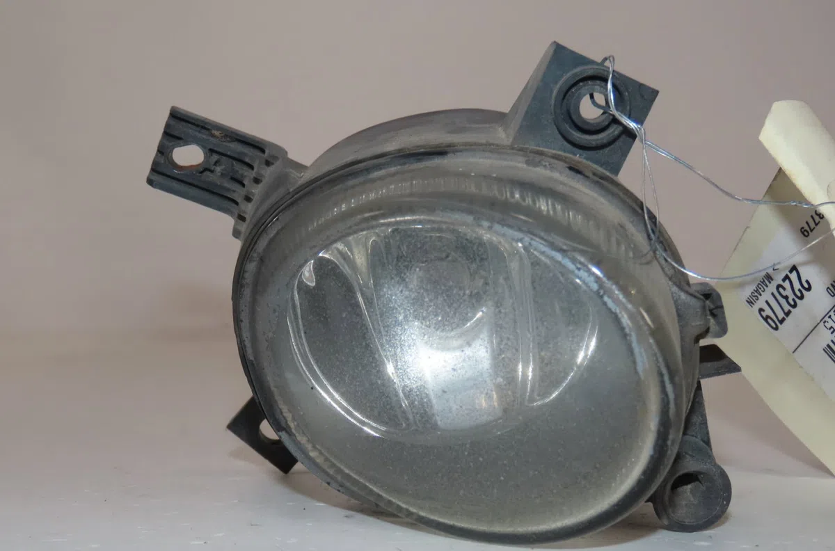 Phare antibrouillard avant droit Audi A4 B7 Avant (8ED) 2.0 tdi (2004-2008) occasion