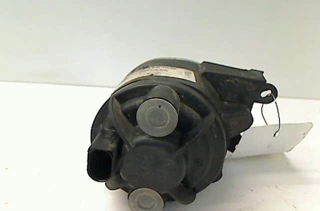 Phare antibrouillard avant droit AUDI A4 I 1999 occasion