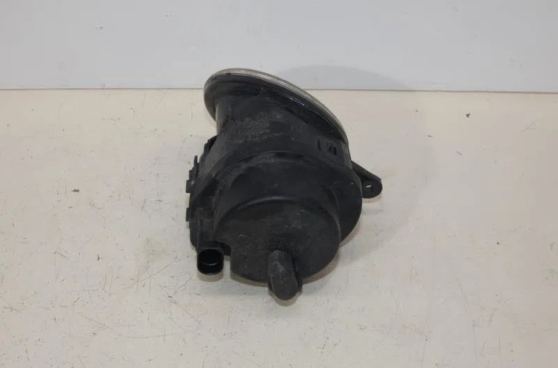 Phare antibrouillard avant droit AUDI A6 2 AVANT PHASE 2 BREAK occasion