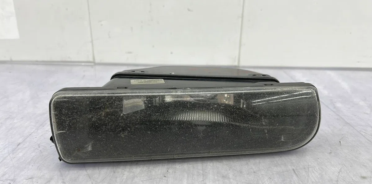 Phare antibrouillard avant droit BMW SERIE 3 E36 COUPE occasion