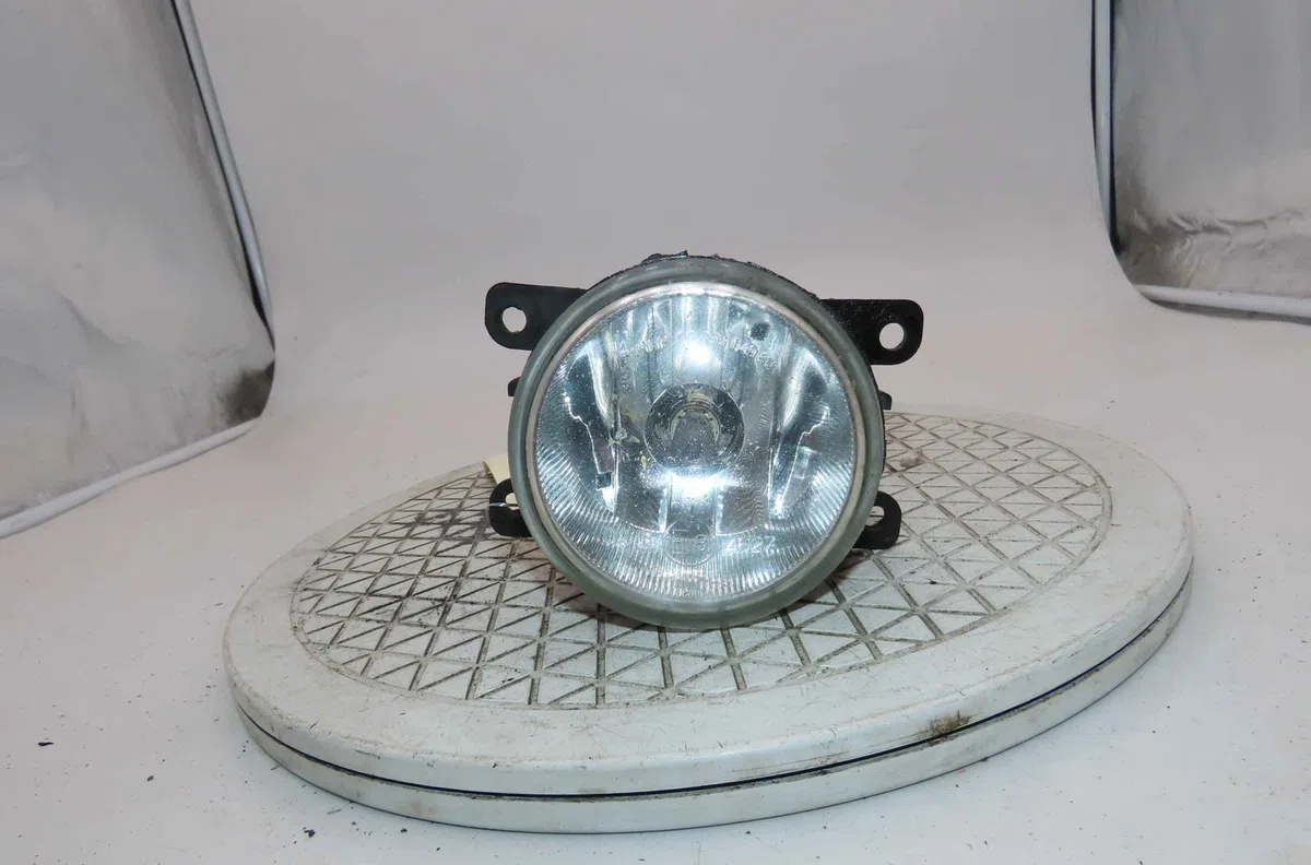 Phare antibrouillard avant droit CITROEN C4 PICASSO I occasion