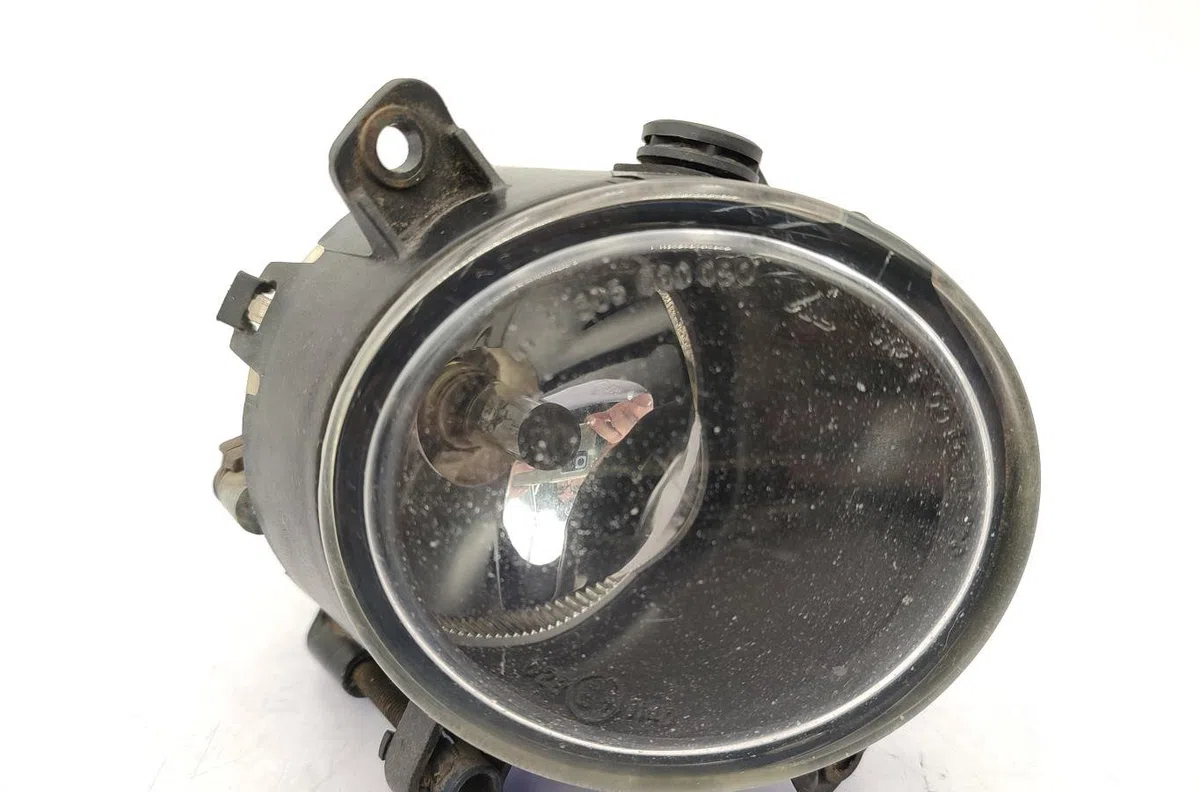 Phare antibrouillard avant droit FORD MONDEO 2 BREAK occasion