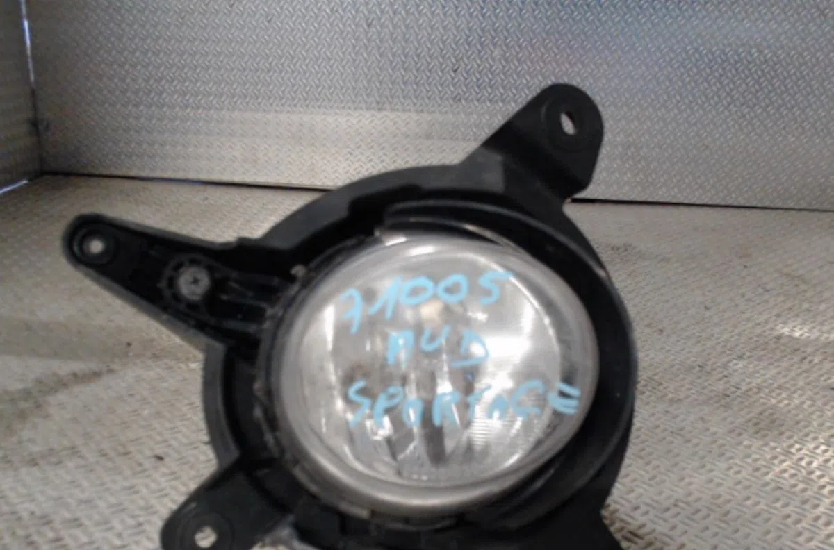 Phare antibrouillard avant droit KIA SPORTAGE 2  0 occasion