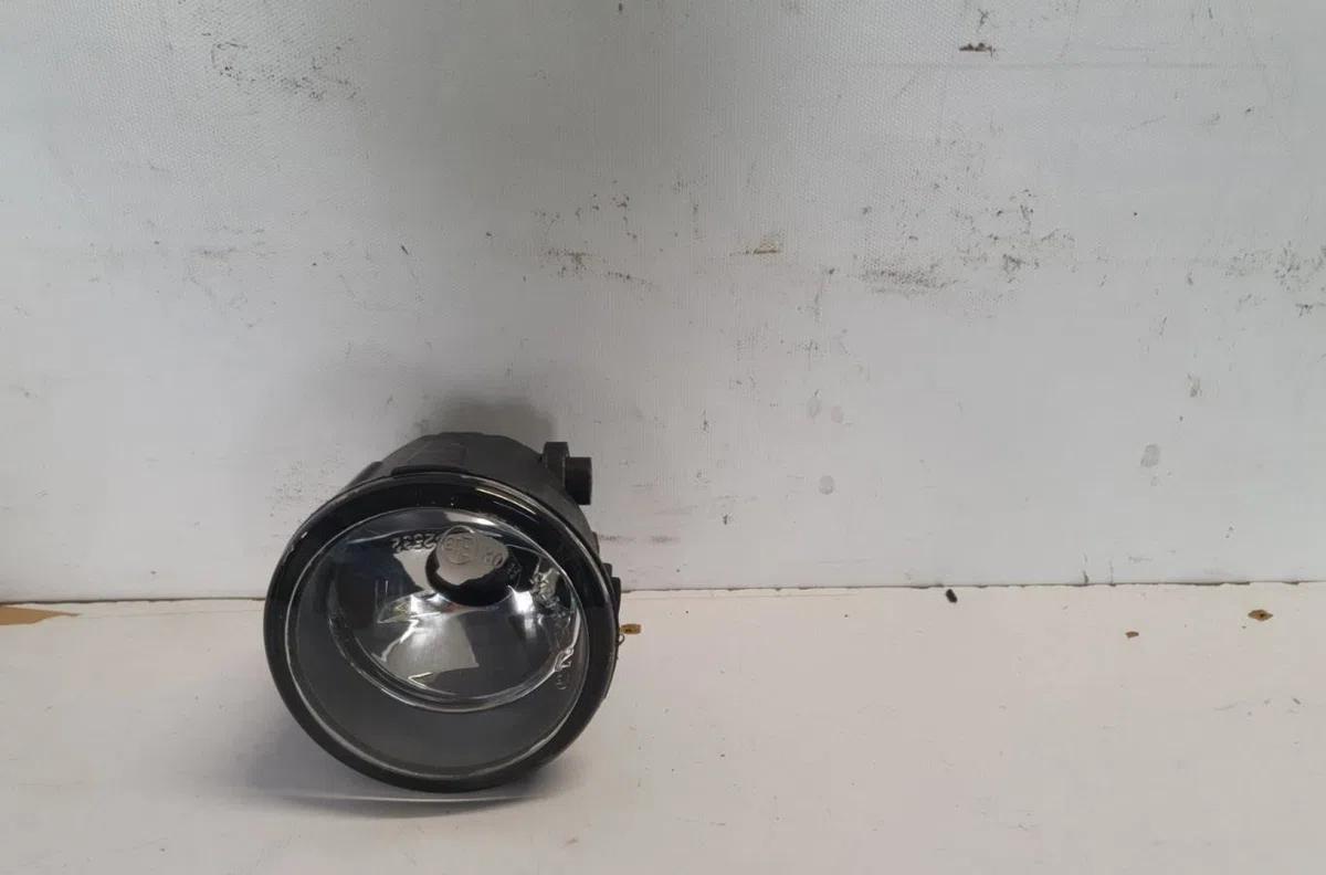 Phare antibrouillard avant droit NISSAN NOTE 1 PHASE 1 occasion