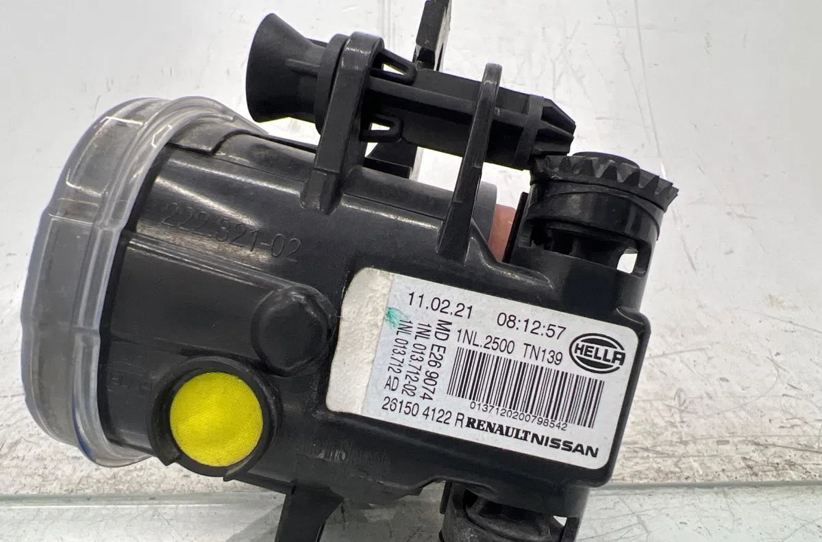 Phare antibrouillard avant droit RENAULT CLIO 5 PHASE 1 occasion