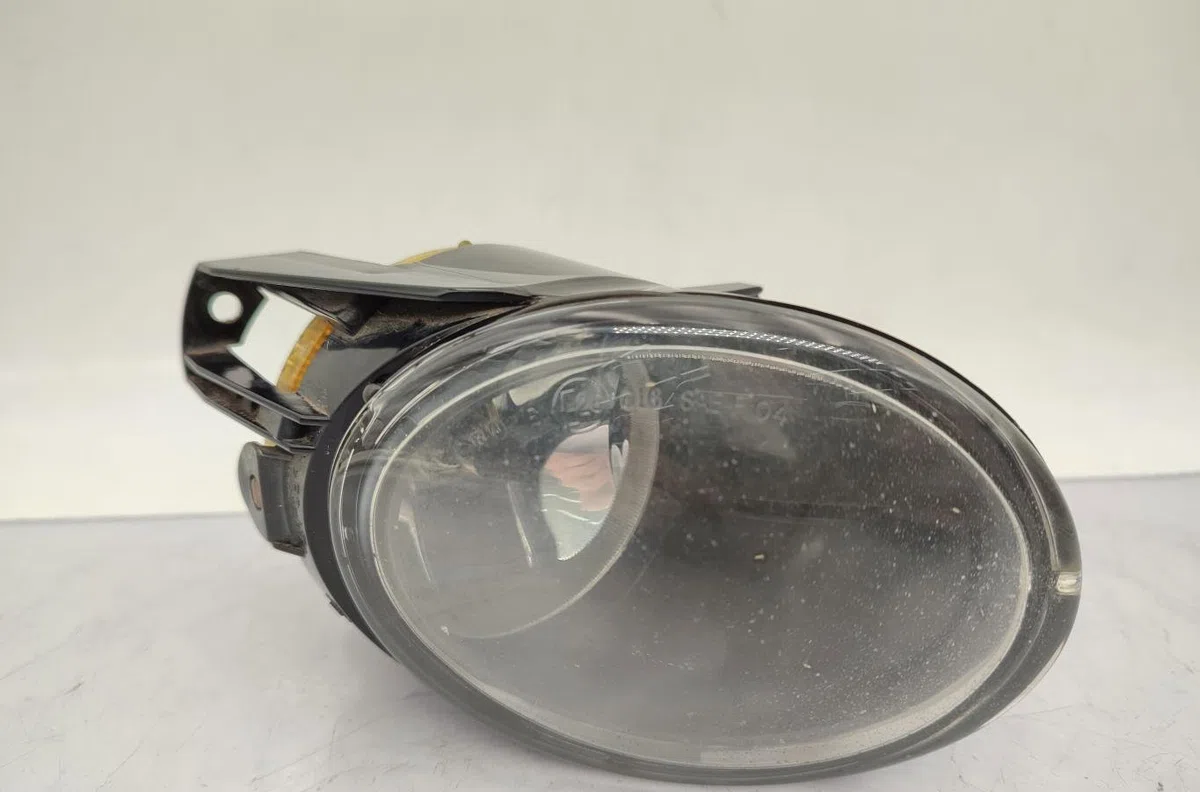 Phare antibrouillard avant droit VOLKSWAGEN PASSAT 5 BREAK occasion