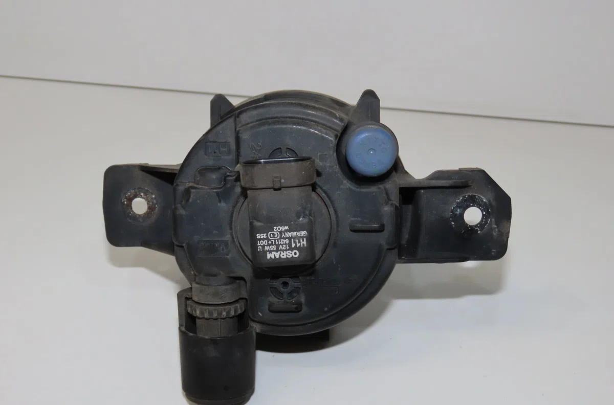 Phare antibrouillard avant gauche Bmw 1 (E87) 118 d (2004-2007) occasion