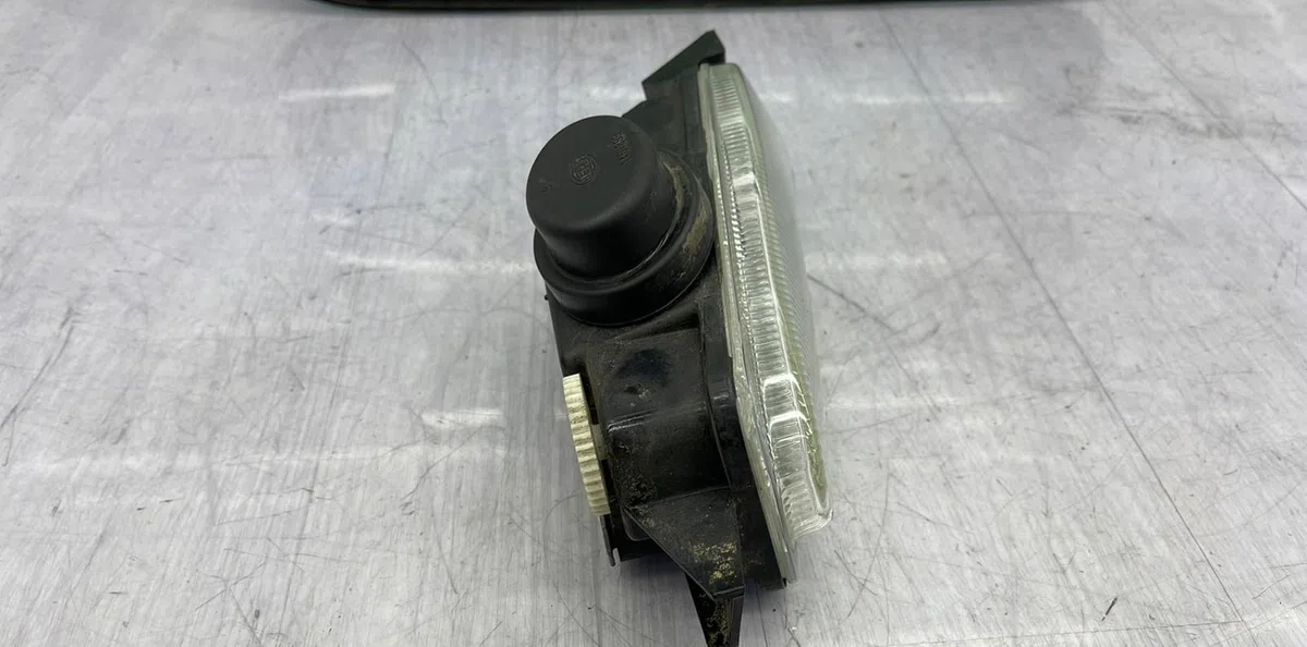 Phare antibrouillard avant gauche FORD ESCORT 4 occasion